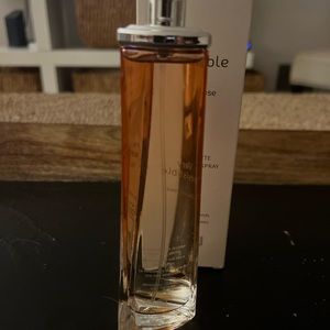 Givenchy Very Irresistible LEau en rose